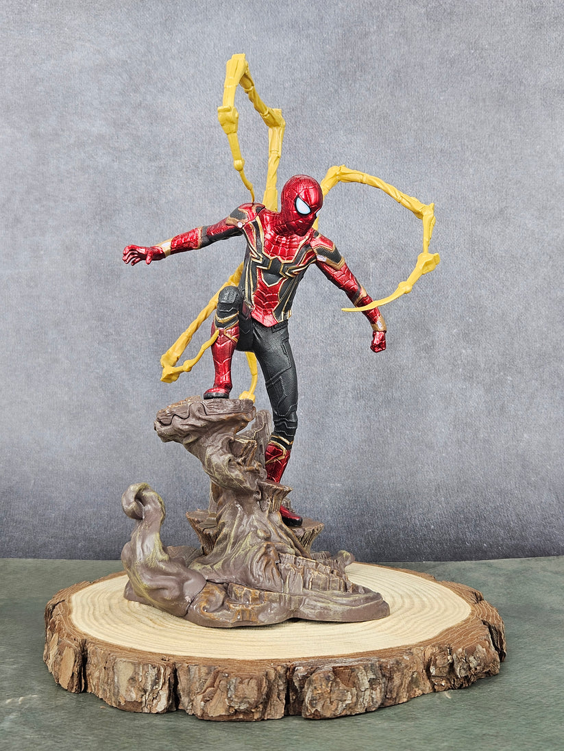 SpiderMan on Trunk Metal Body 24CM